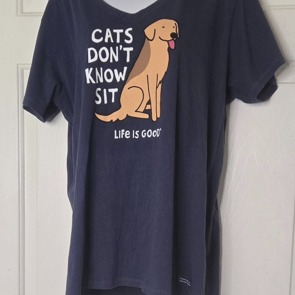 Women's Life is Good Cats Don't Know Sit Graphic Cotton V Neck Tee
